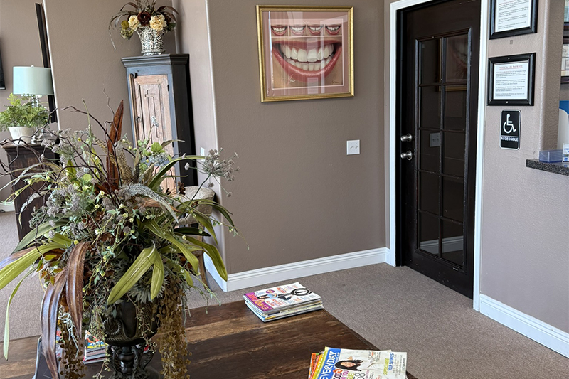 Dentist in La Mirada